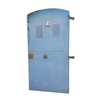 Old H205xL103 arched iron door with mailbox