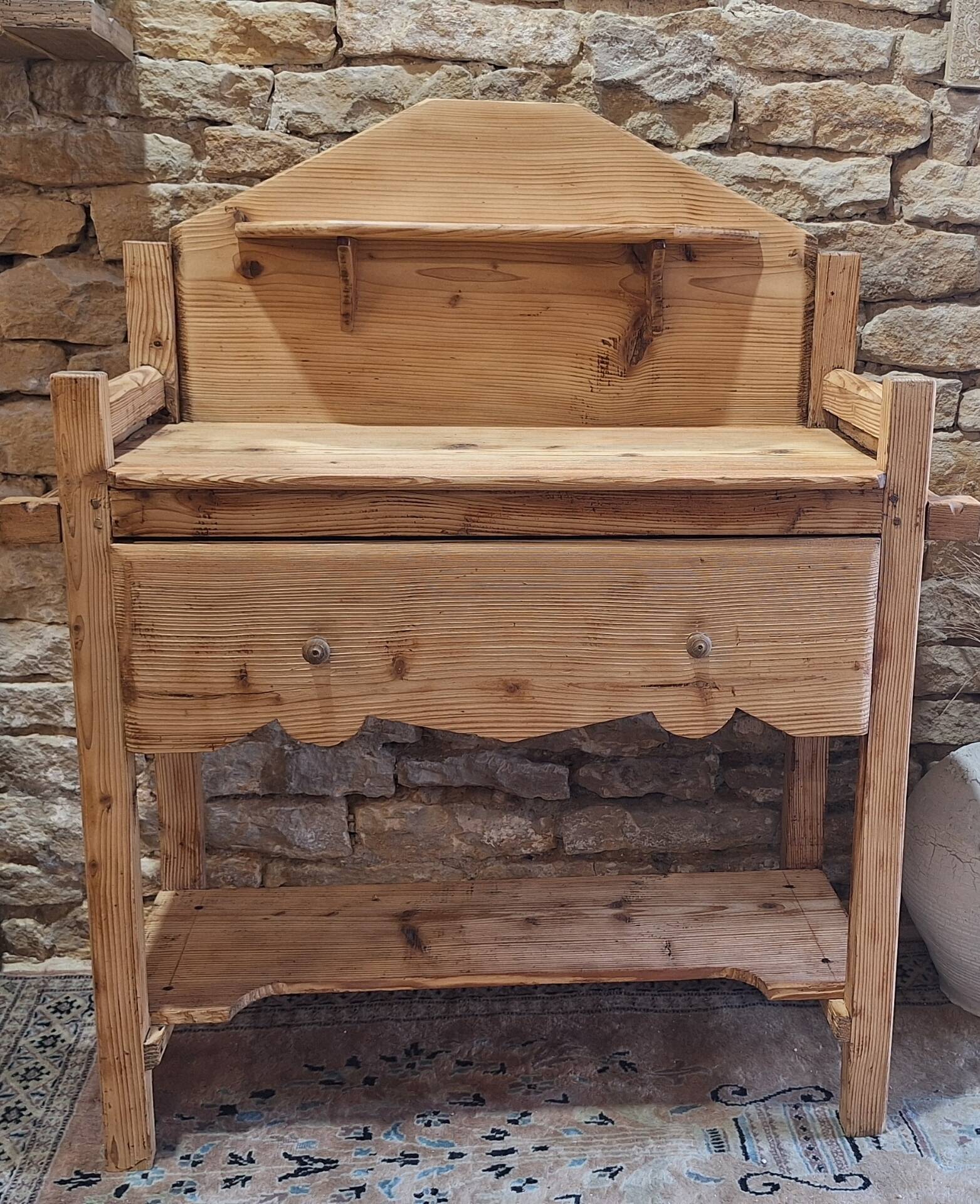 Table de toilette