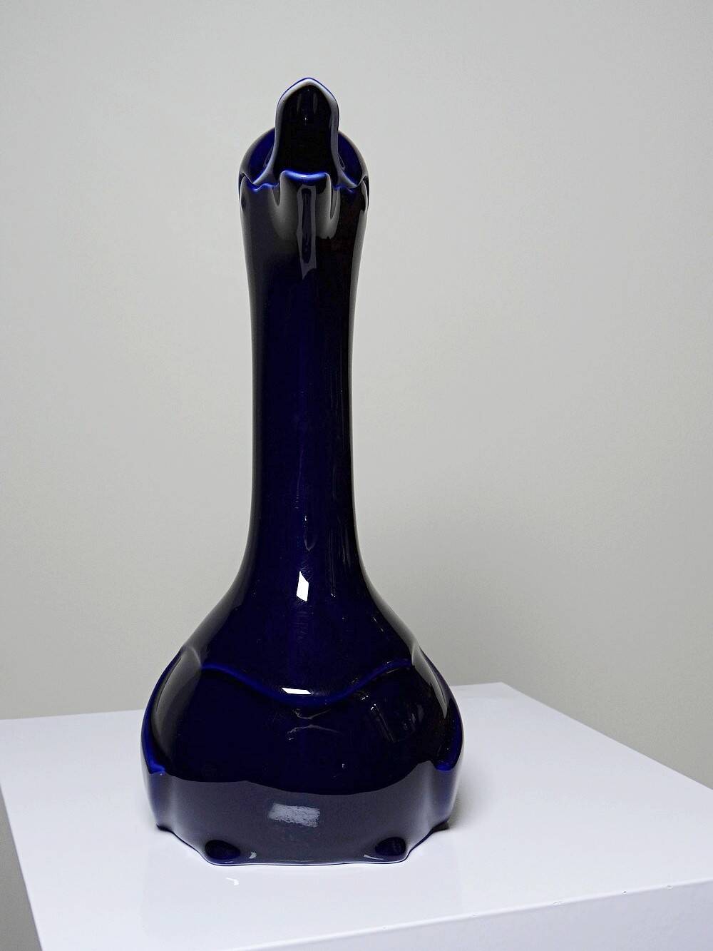 Fine white Limoges porcelain carafe, modeled after Sandoz Haviland