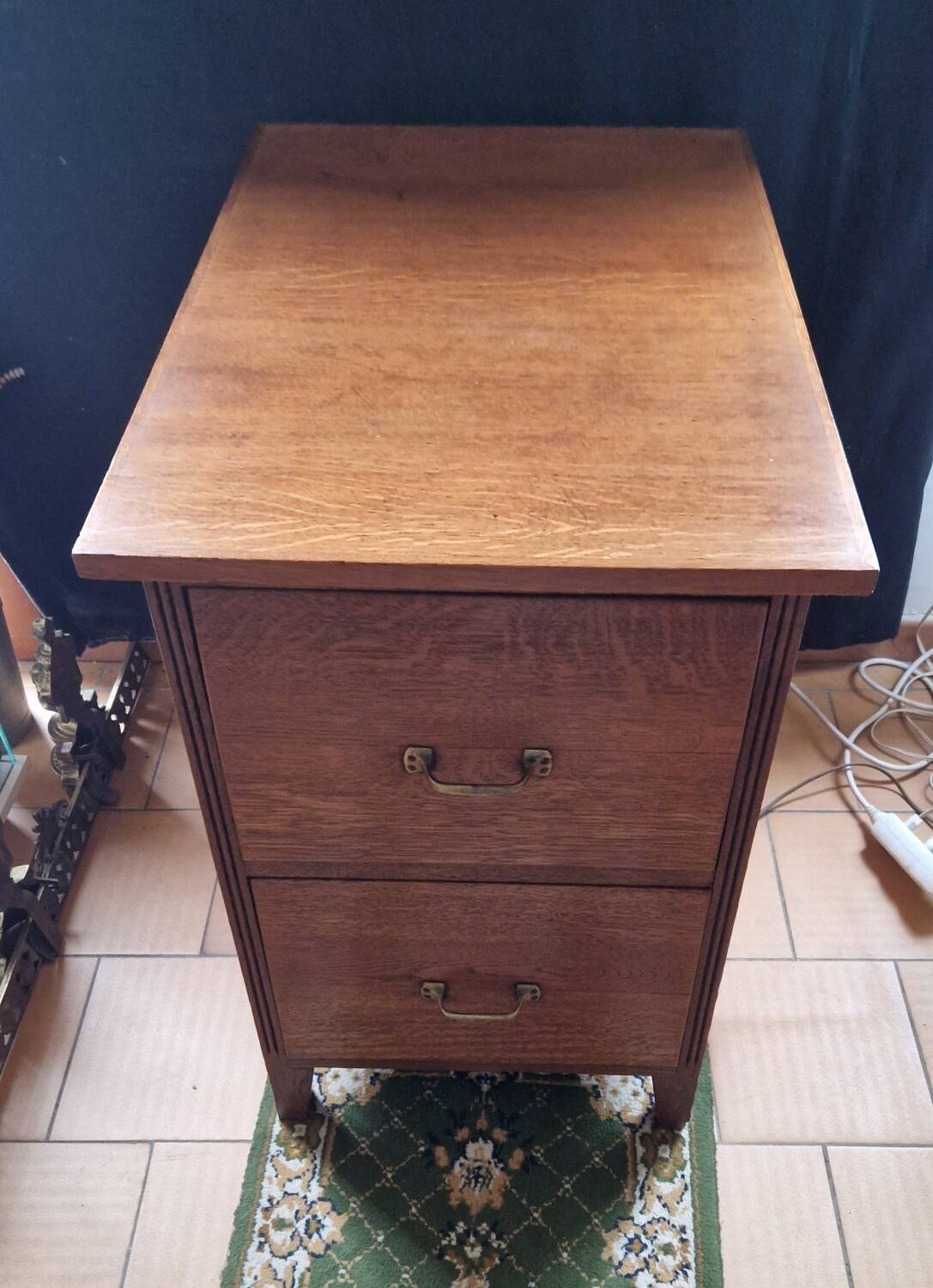 Architect's cabinet with 2 drawers