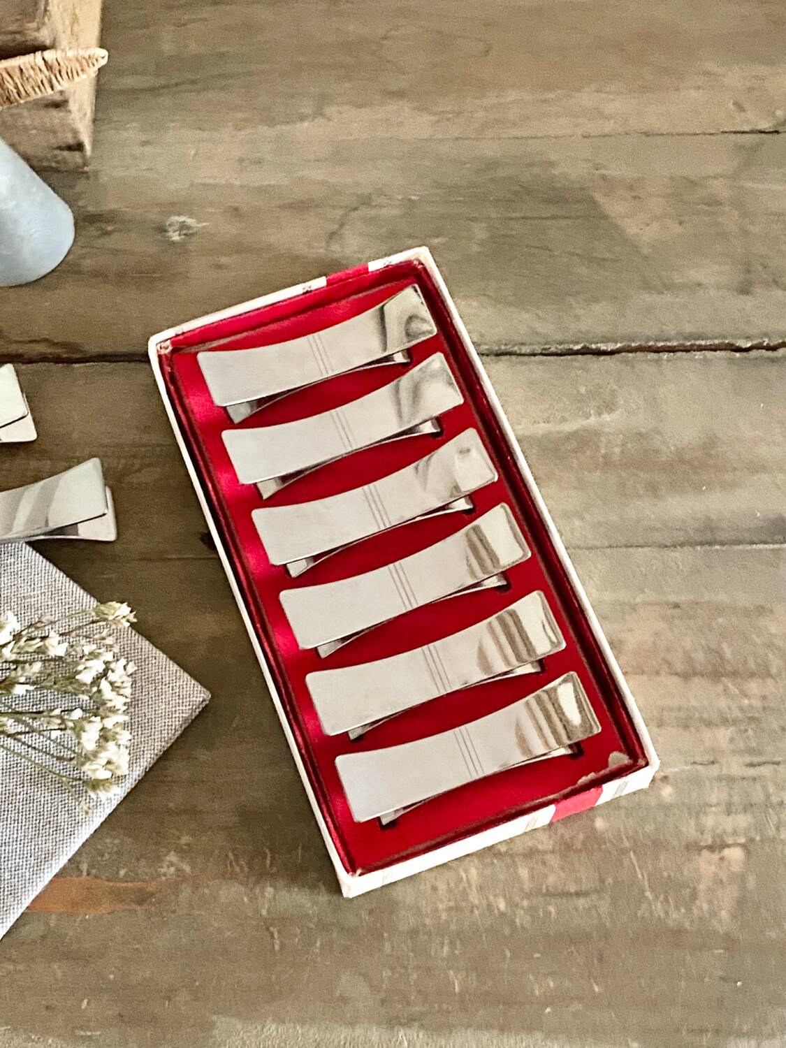 Knife holder