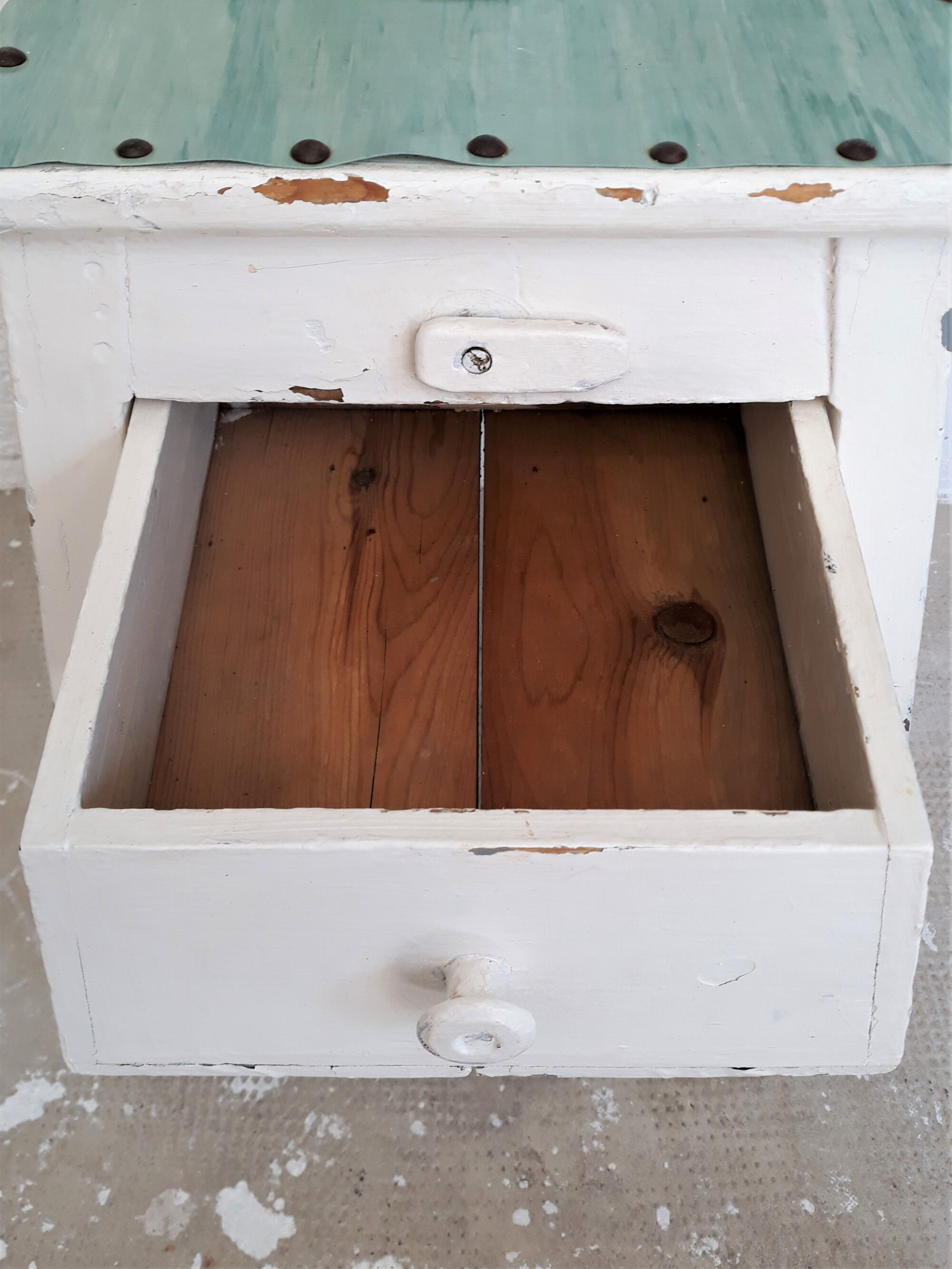 Wooden waxer's stool with drawer