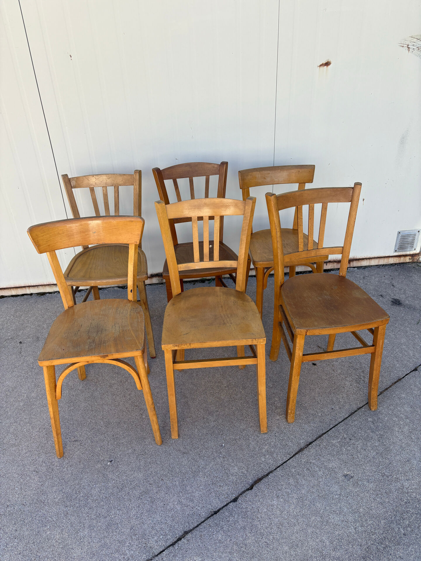Set of 6 vintage bistro chairs