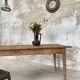 Table de ferme vintage en bois brut