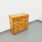 Vintage pine chest of drawers from the 70s