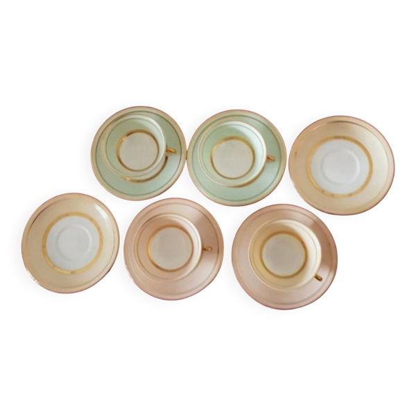 4 tasses à café, très anciennes, porcelaine ,Manufacture Charles Ahren