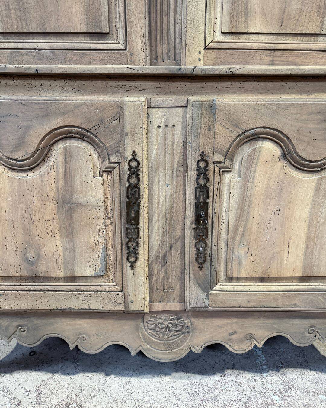 Antique sandblasted dresser