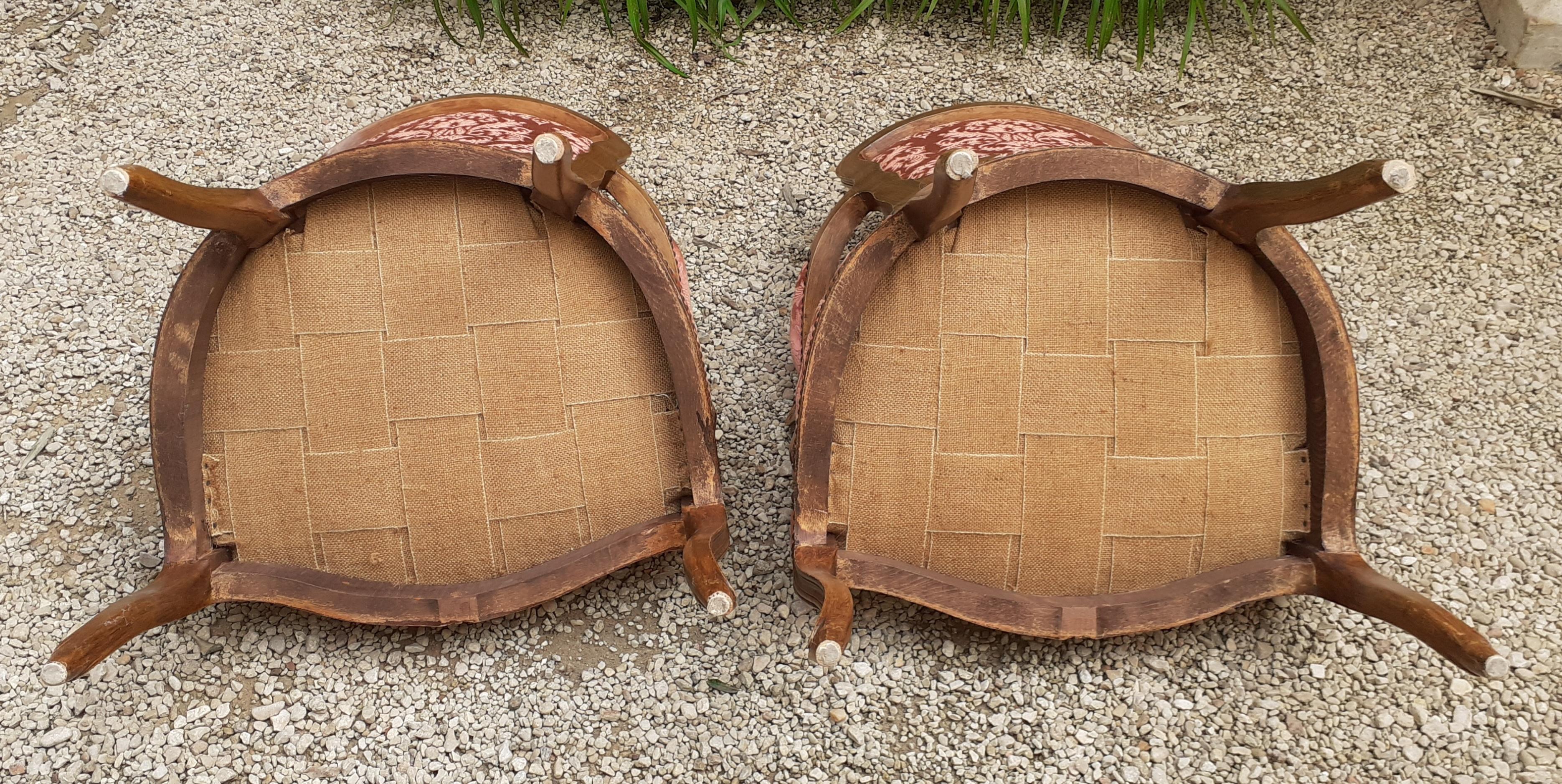 Paire de fauteuils cabriolet de style Louis XV