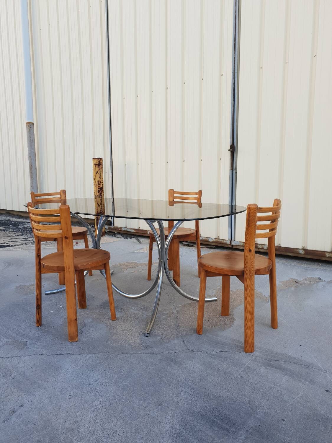 Dining room table 1970