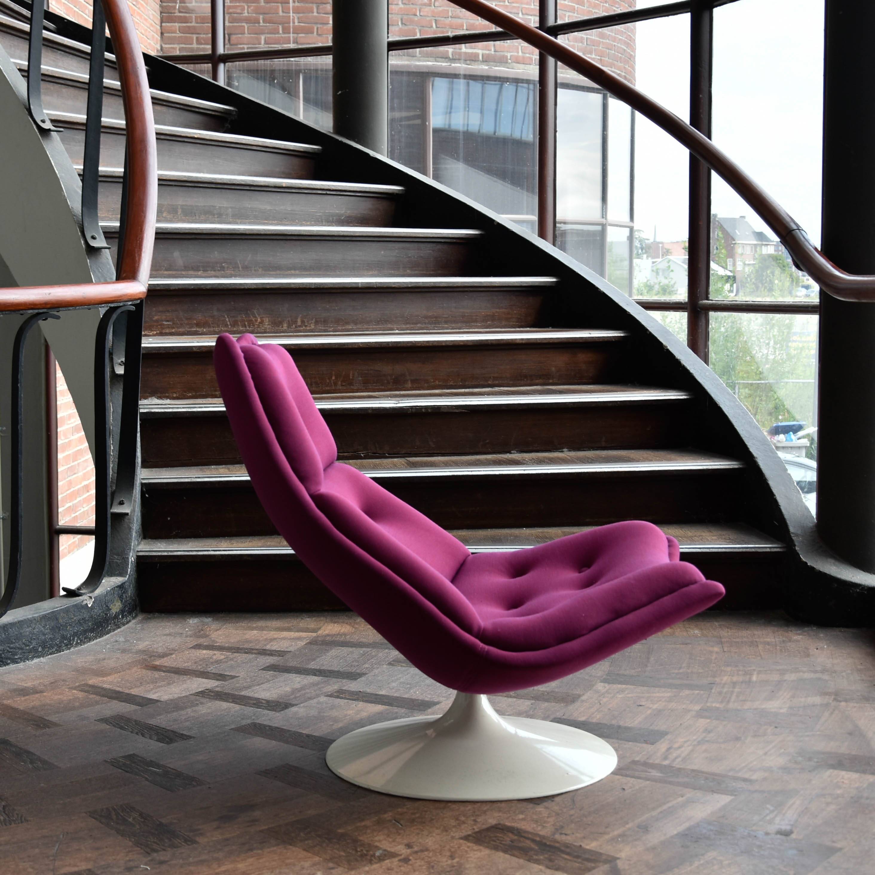 Artifort F511