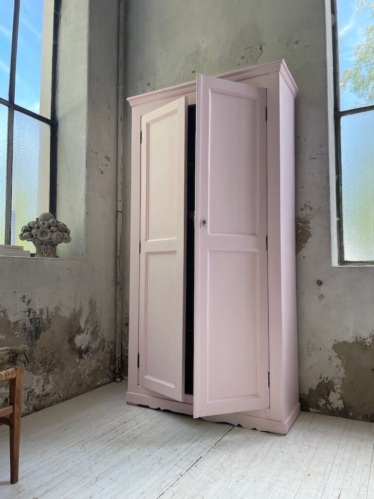 Pink cupboard