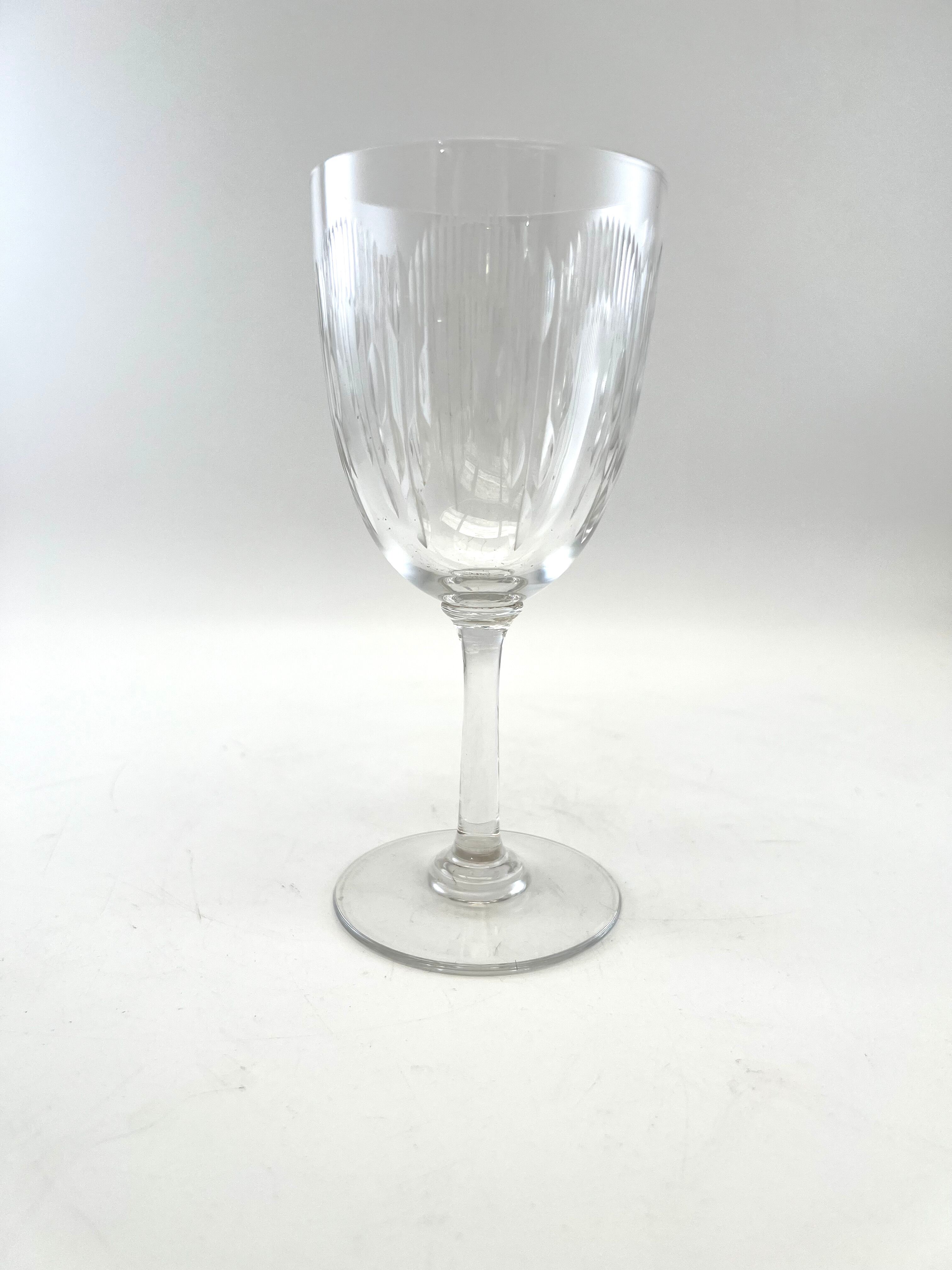 4 verres à vin cristal de Baccarat modèle Molière