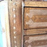 Small kidney side table with drawers in gilded wood, florentine style