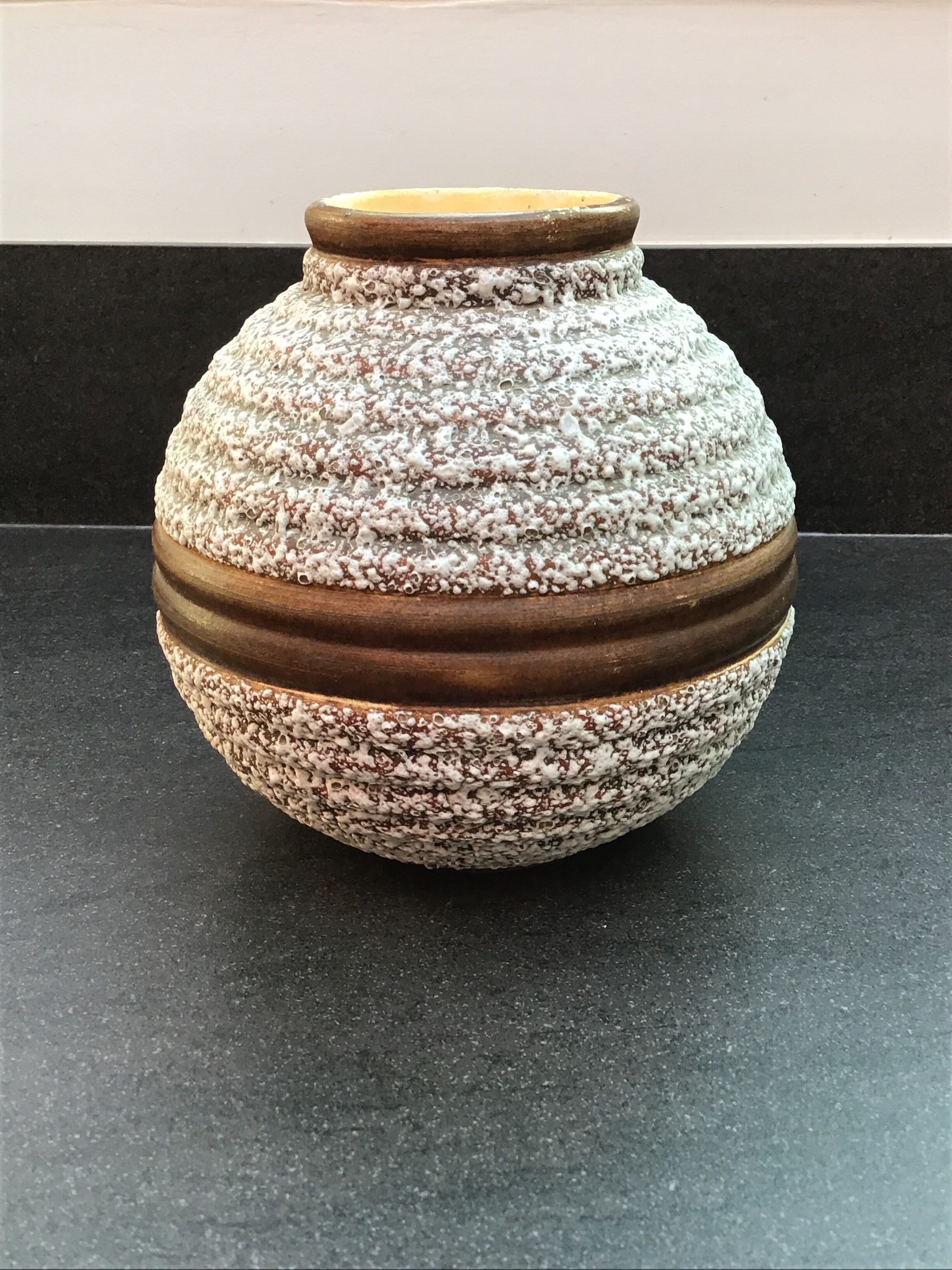 Art deco Odyv ball vase