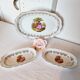3 plats de service au frangonard scène romantique avec dessins et bordures en or 24 carats.
