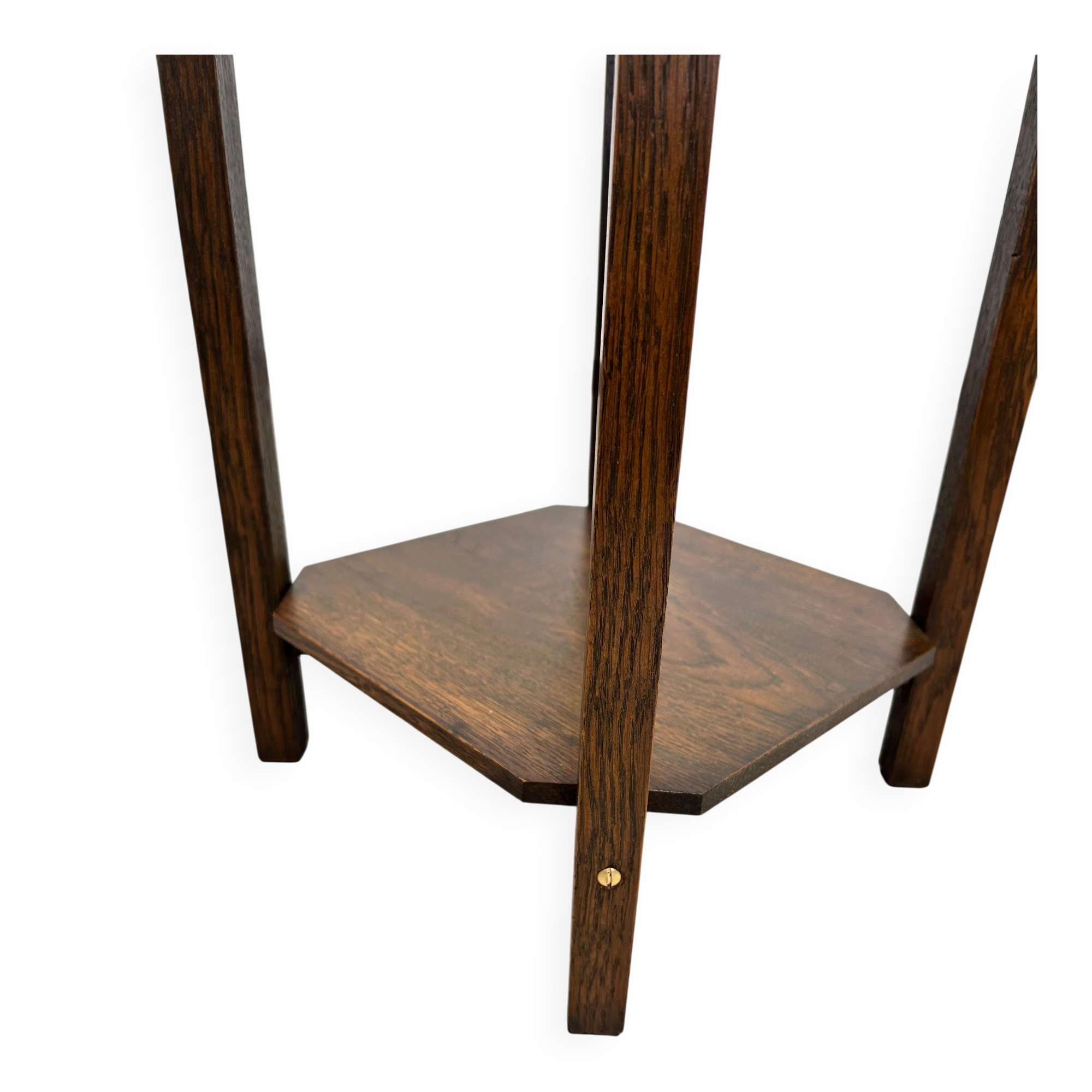 Table d'appoint Jugendstil avec plateau en laiton martelé