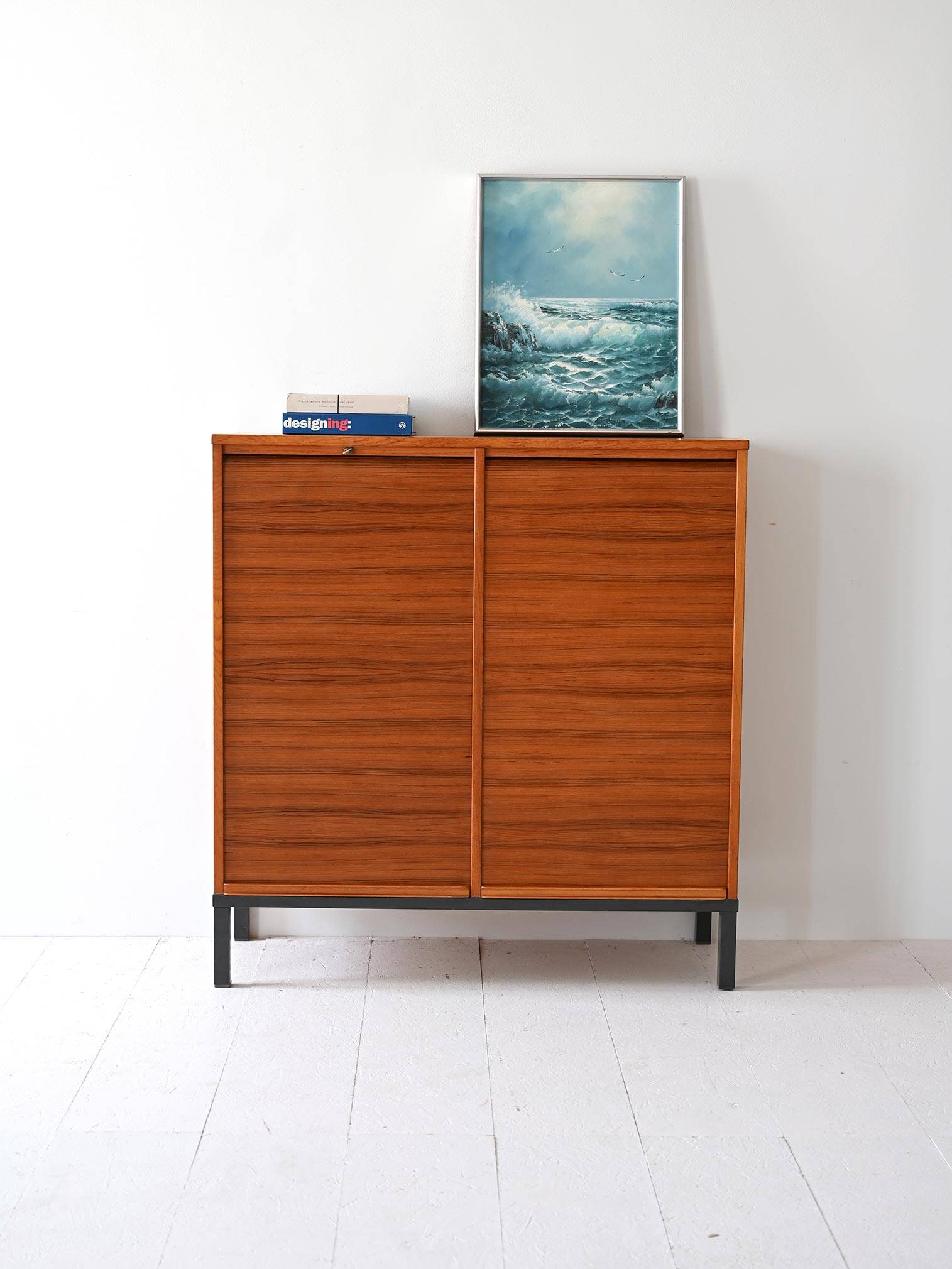 Classeur vintage avec portes à tambour