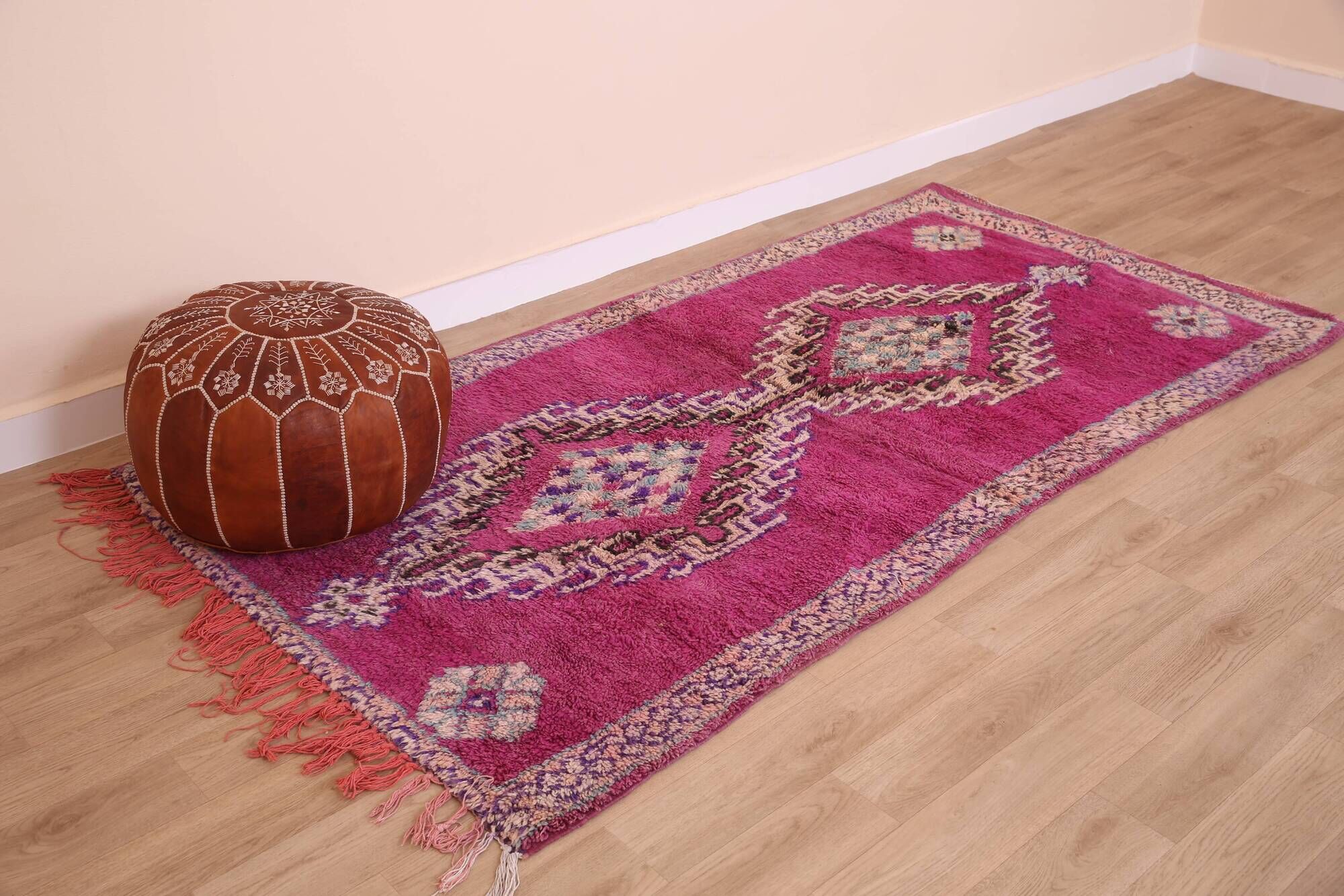 Purple vintage Moroccan Rug 116 x 234 cm, Berber Wool Rug Handmade, Old Rug