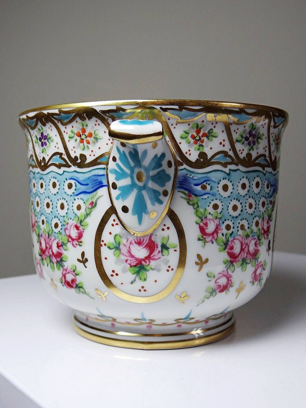 Old Limoges porcelain bowl/pot, hand-painted, M. Carpezat, 1900-1930
