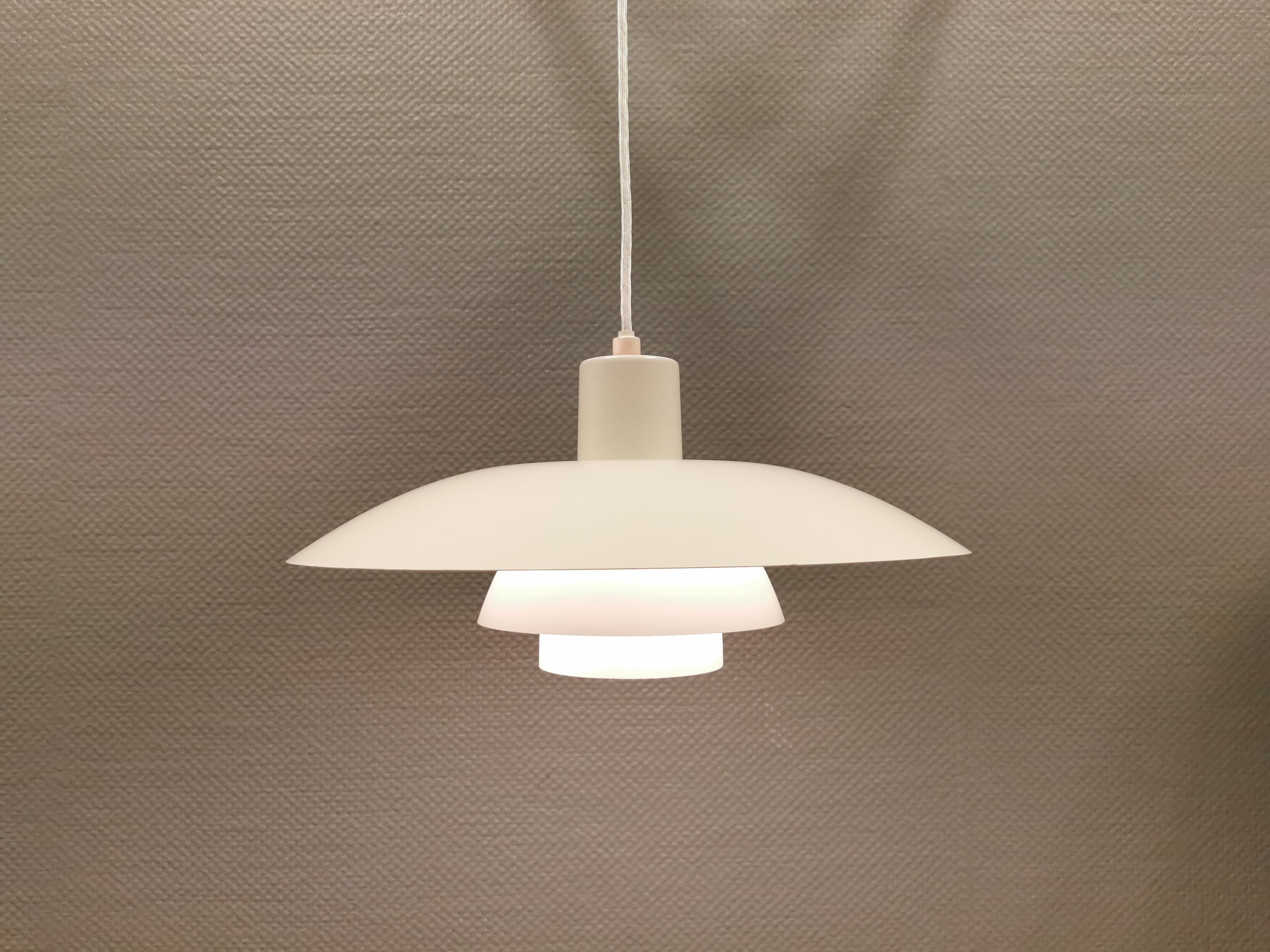Suspension PH 4/3, en blanc