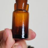 Flacons de pharmacie anciens