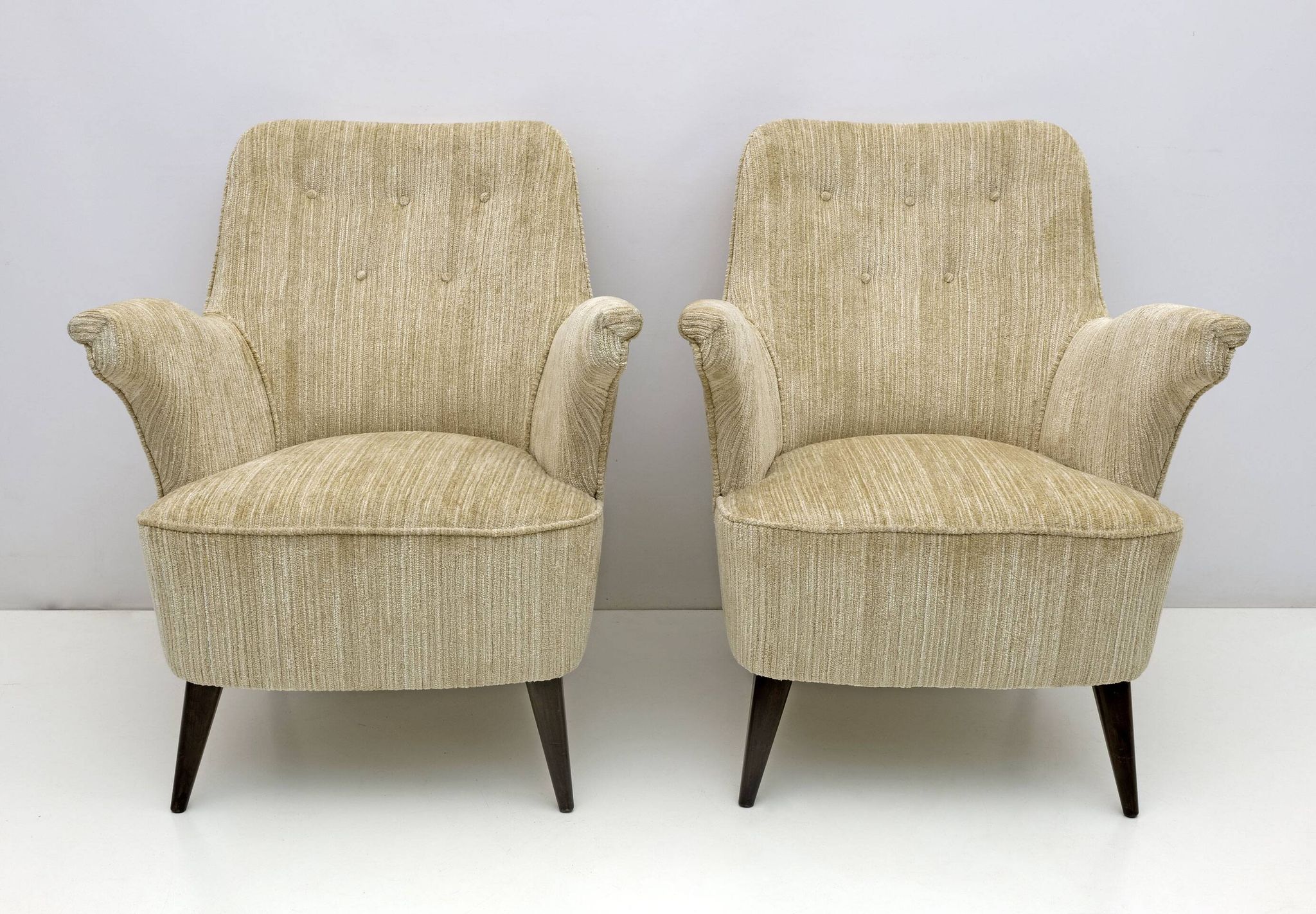 Pair of Nino Zoncada armchairs in chenille velvet in Mid-Century Modern style by Cassina