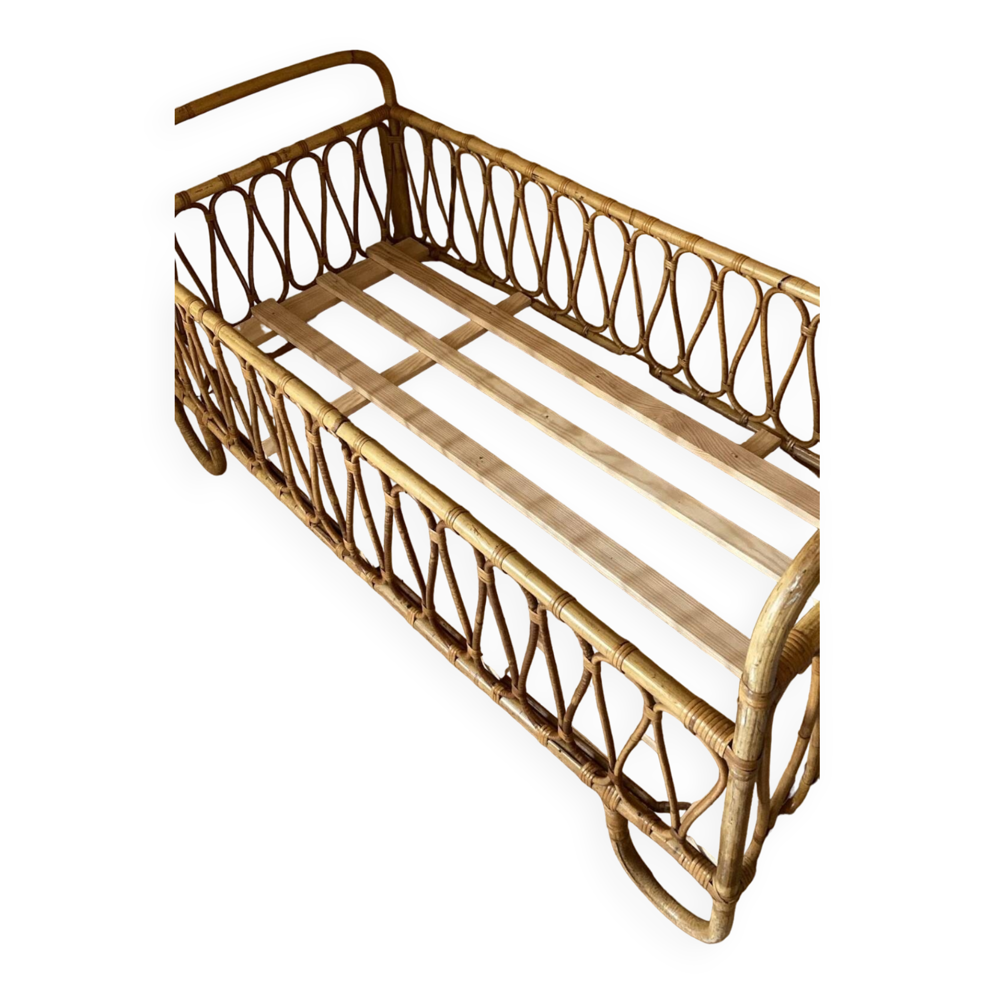 Rattan baby cot + custom bamboo mattress