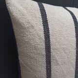 Striped woven cushion 40x40cm