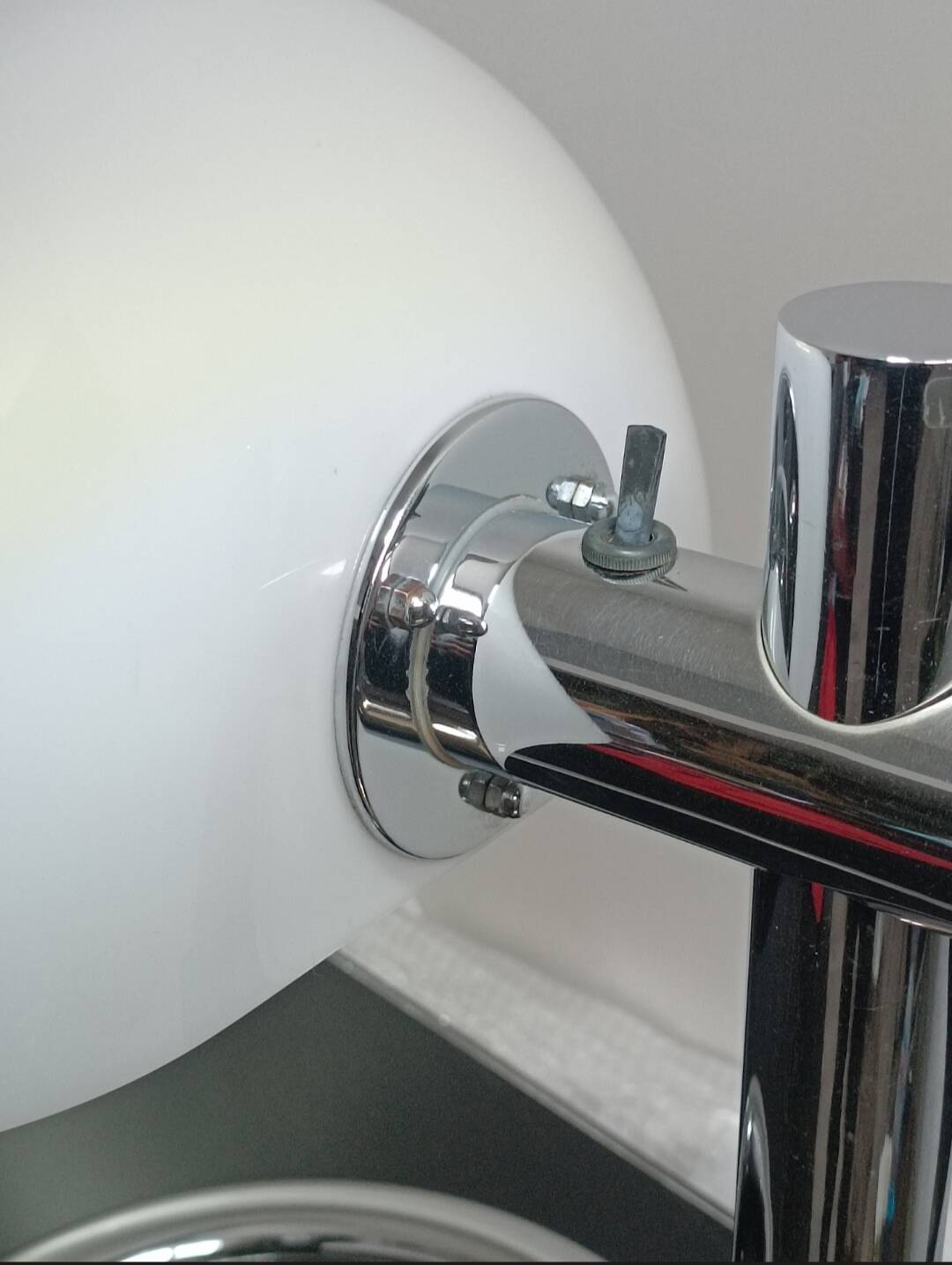 Important lamp designed by Metalarte 1970s