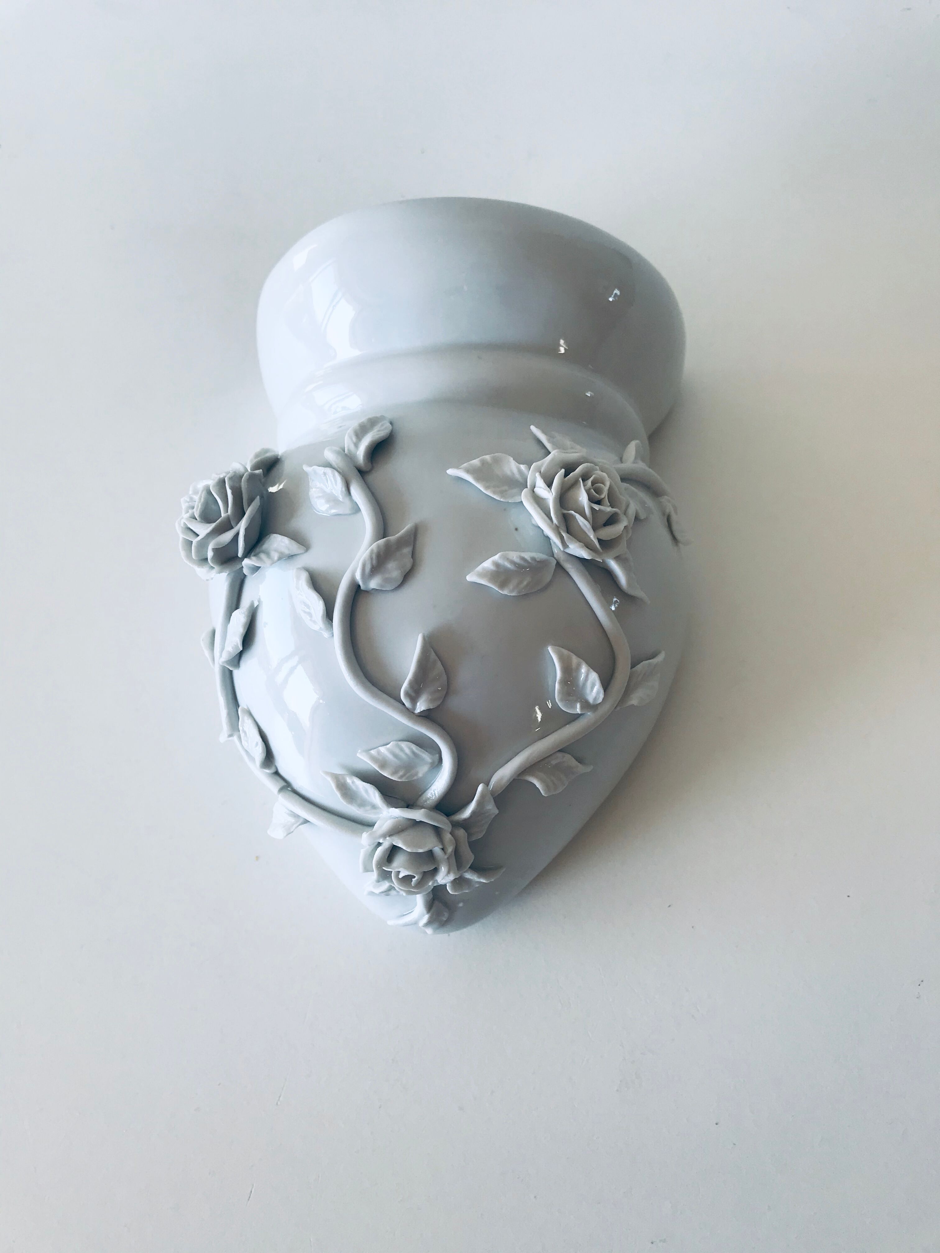 Ex-voto porcelain vase