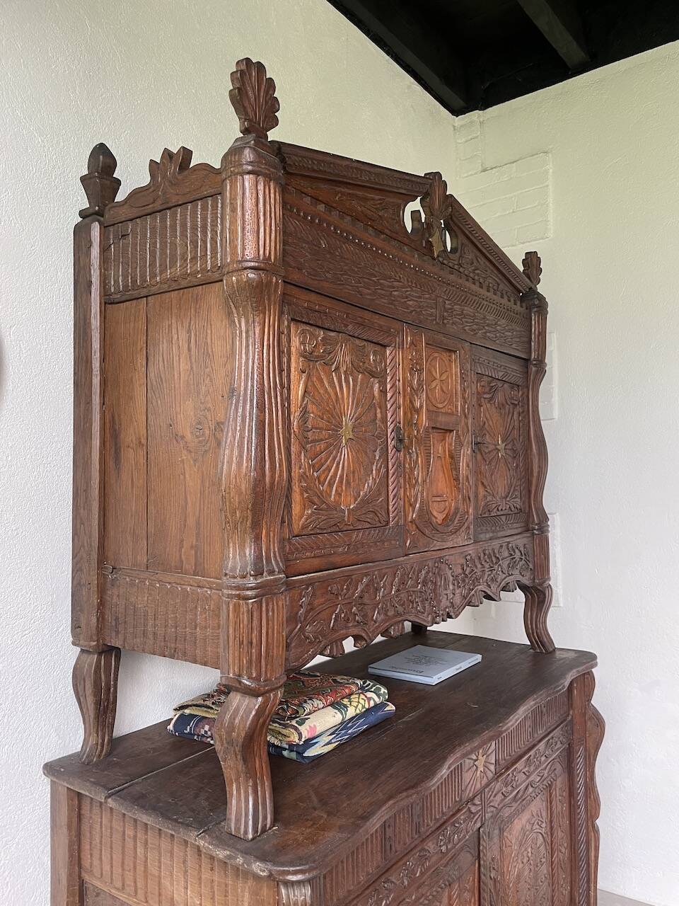 Auvergne brutalist folk art furniture 1890
