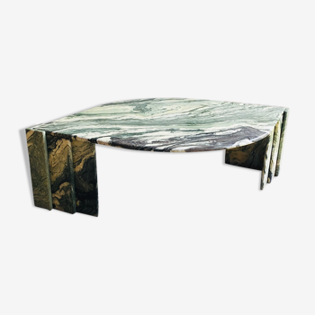 Table basse marbre en forme d’œil de chez Roche Bobois - 1970