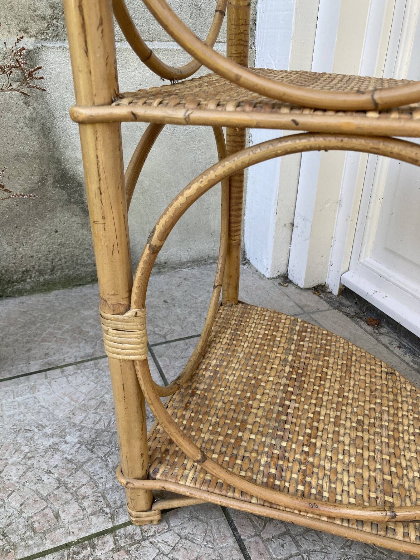 Vintage rattan corner shelf
