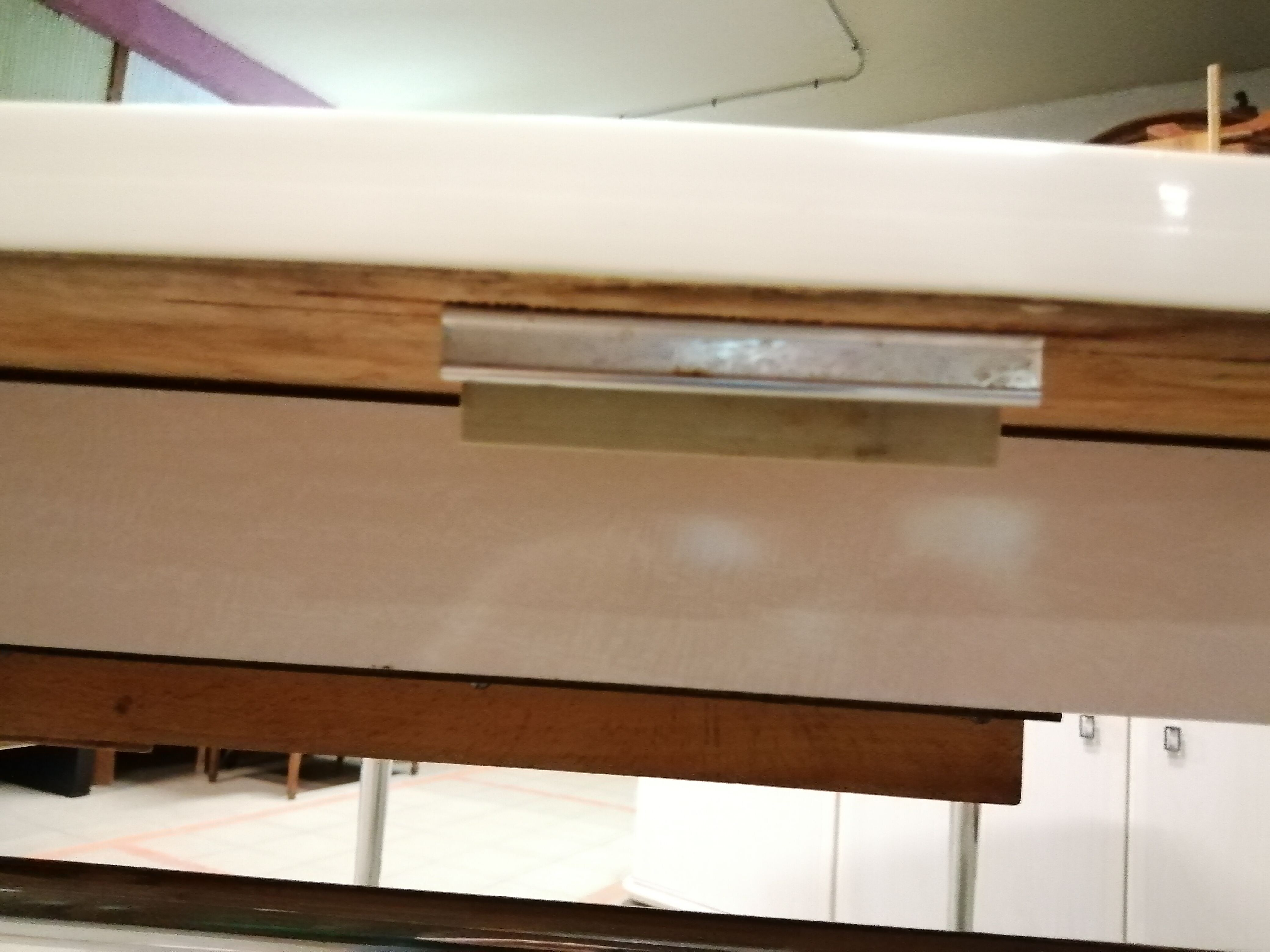 Vanilla formica table - Vintage