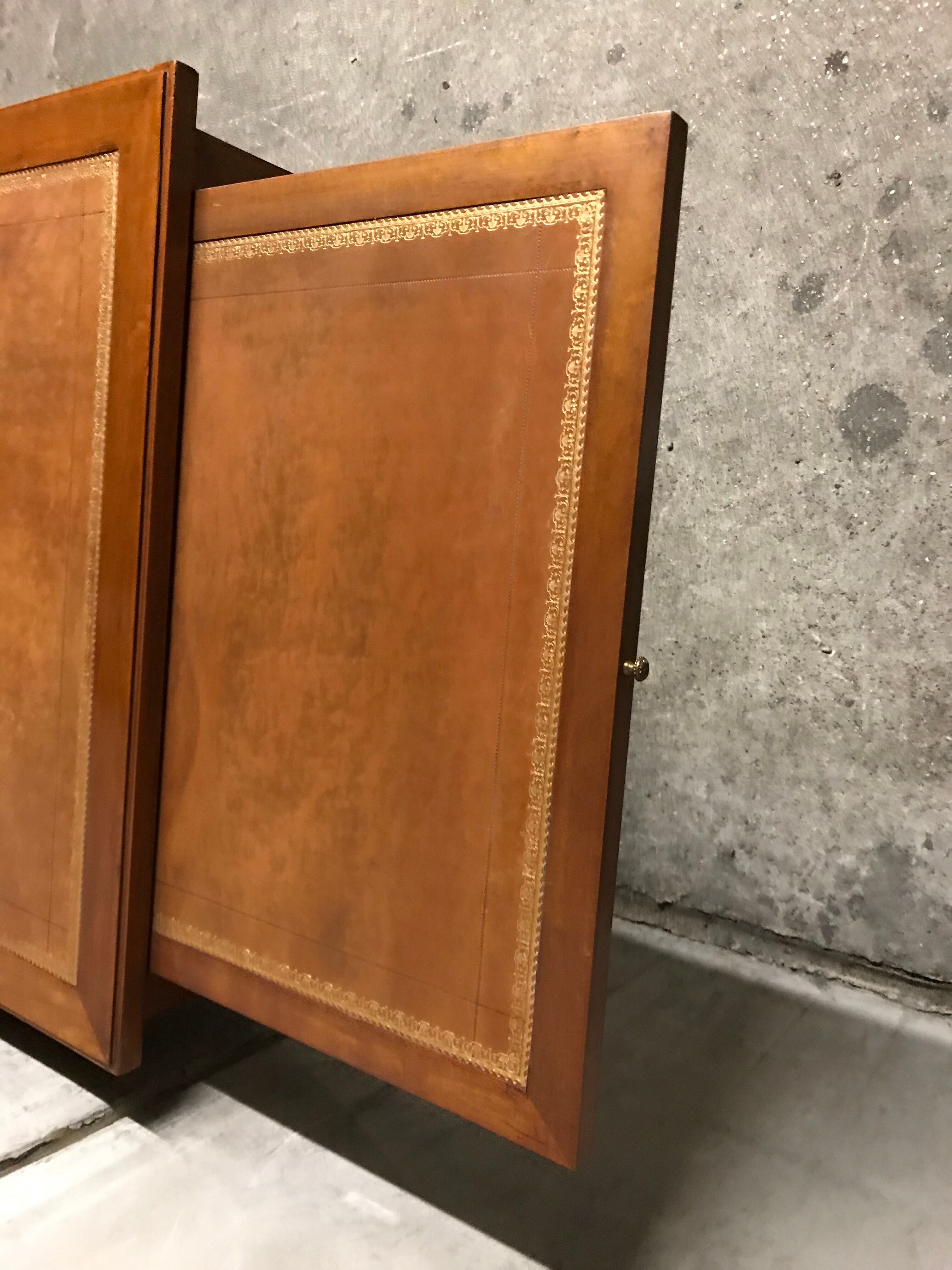 Bureau Louis XVI merisier