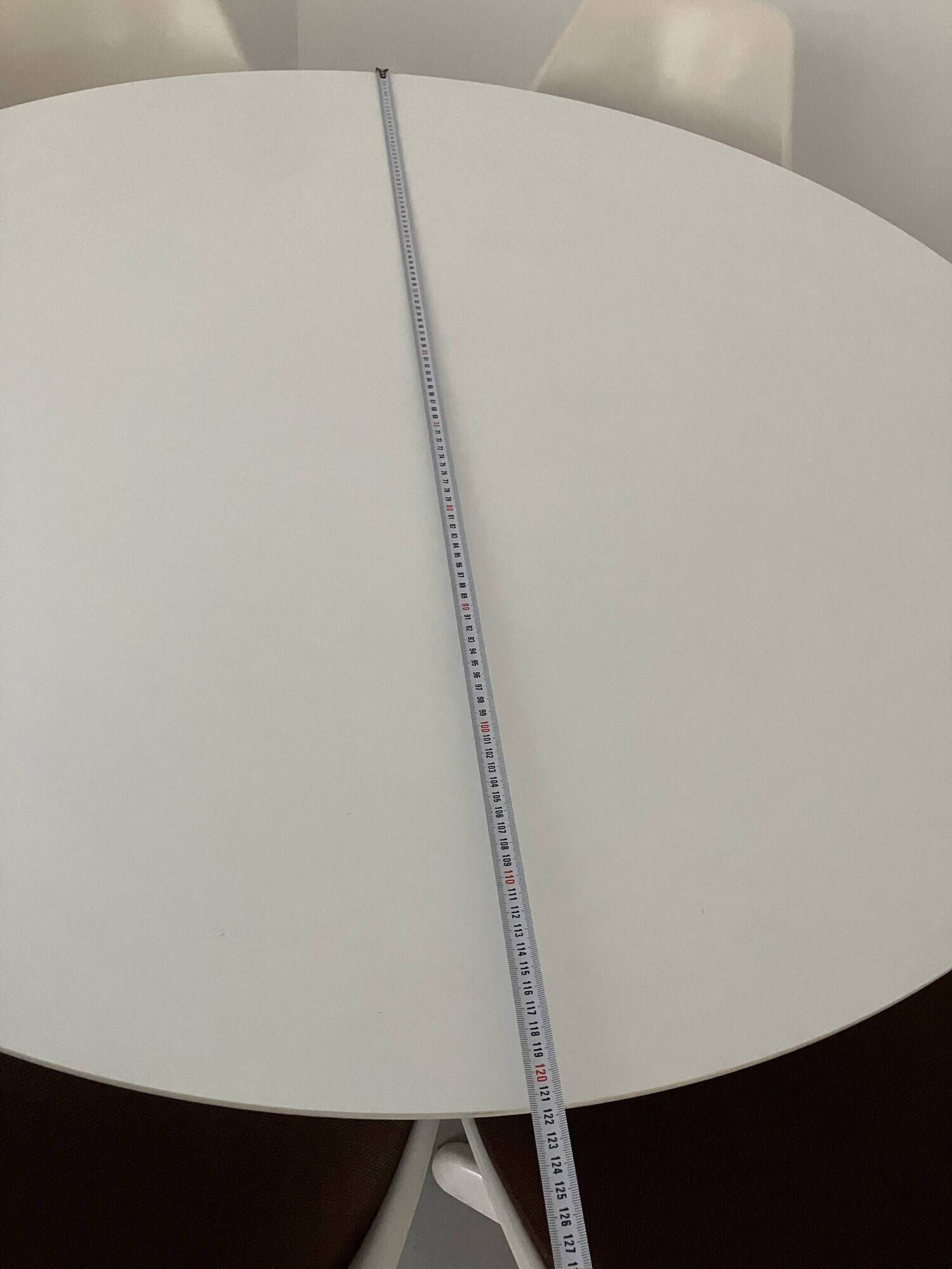 Arkana dining table + 6 chairs Roche Bobois
