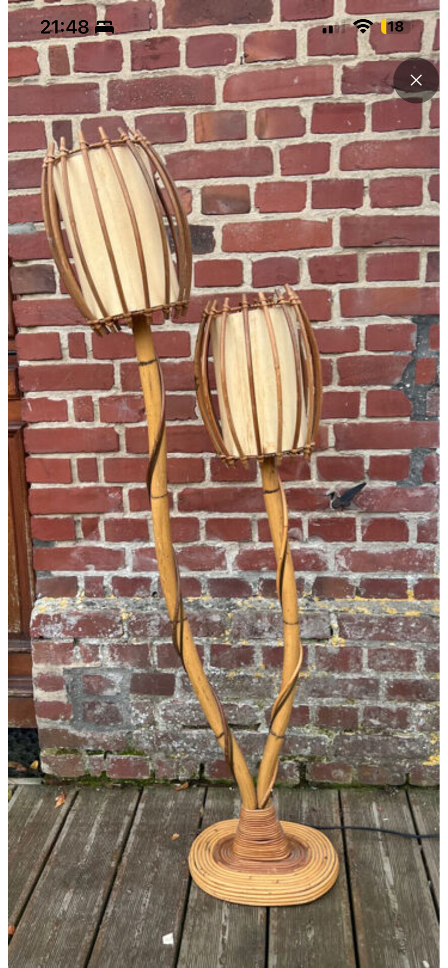Lampadaire en rotin