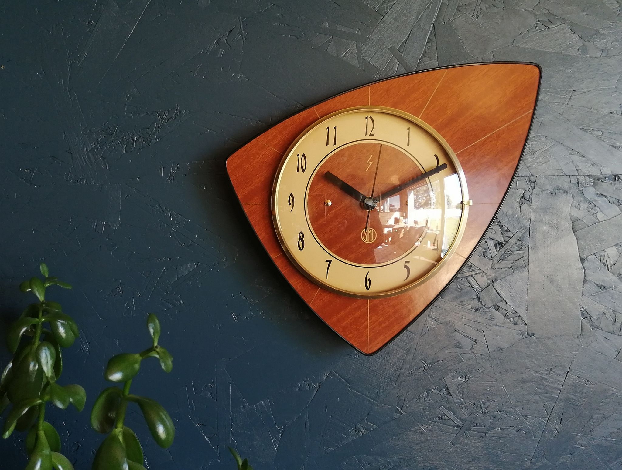 Clock formica vintage asymmetrical silent wall clock "SMI gilded wood"