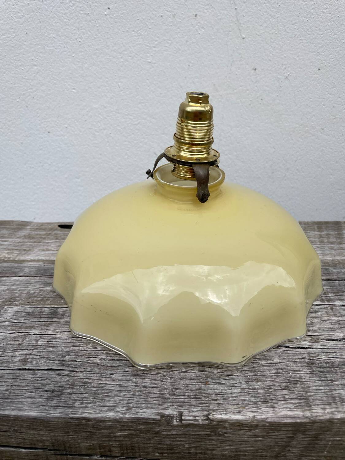 White and beige glass pendant light