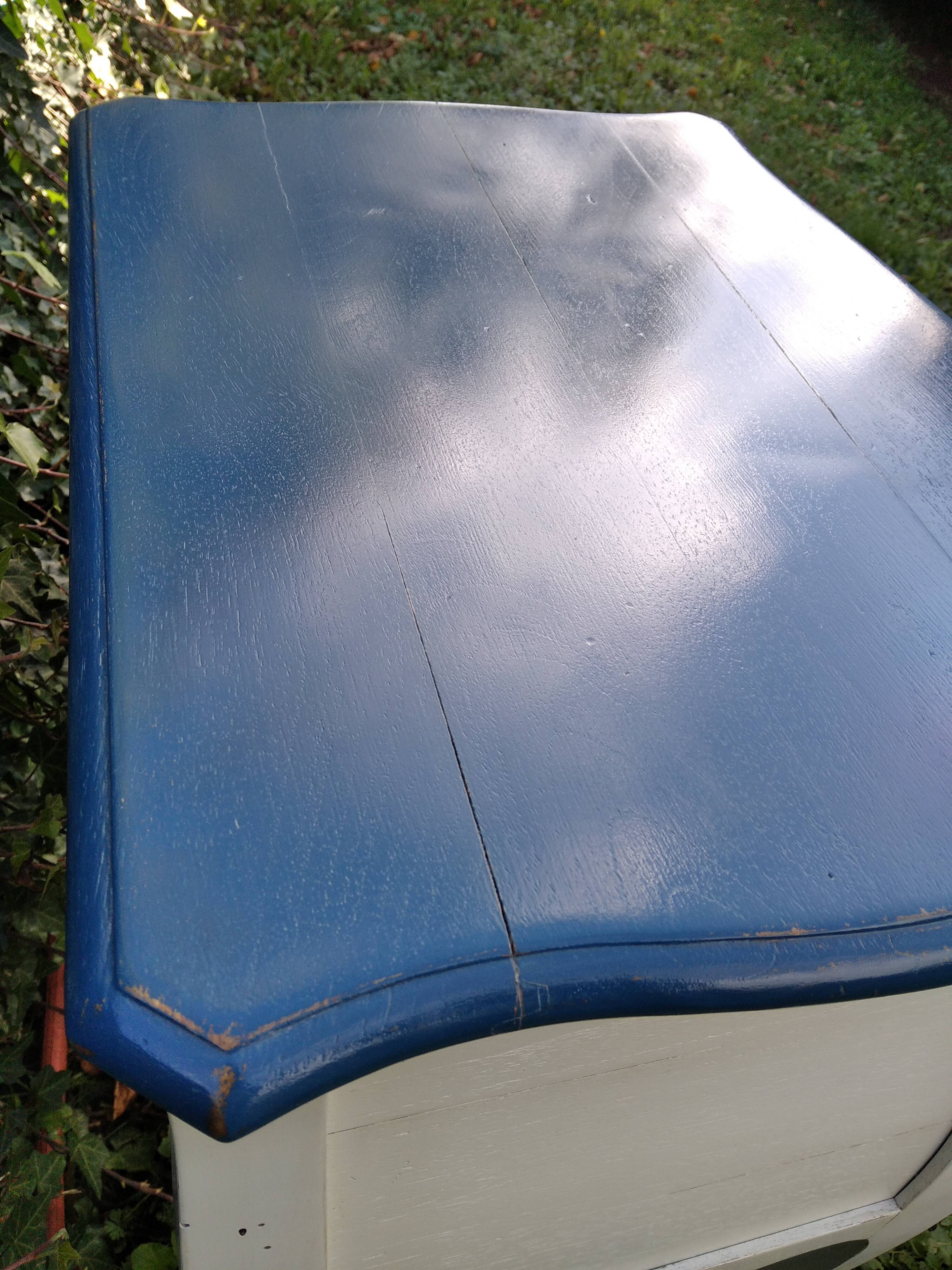 Louis XV three-drawer chest of drawers with white and blue patina