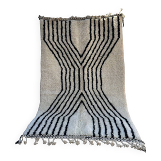 Tapis beni ouarin fait a la main taille 250 x 150 cm