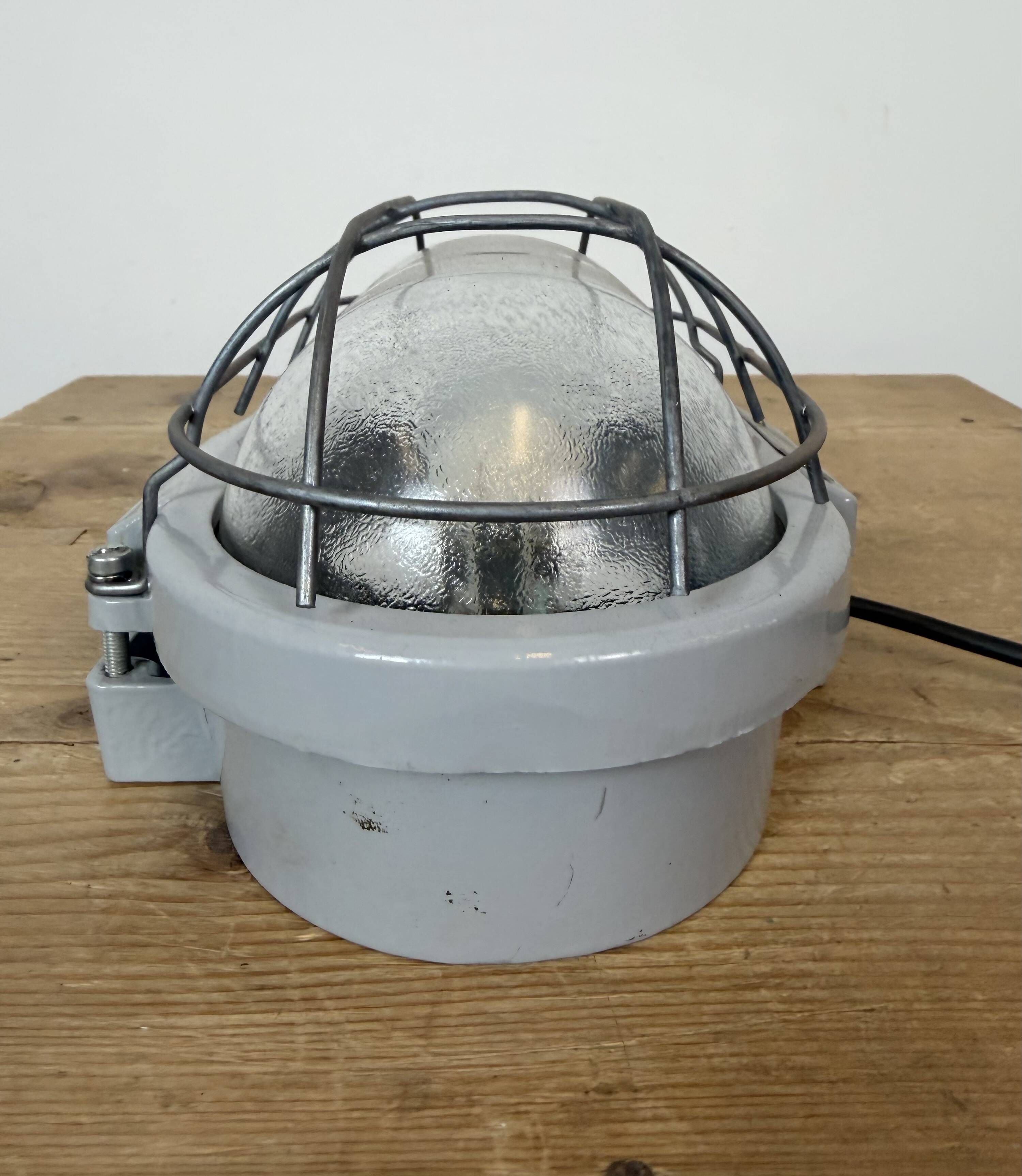 Grey Industrial Cast Aluminium Wall Light, 1970s