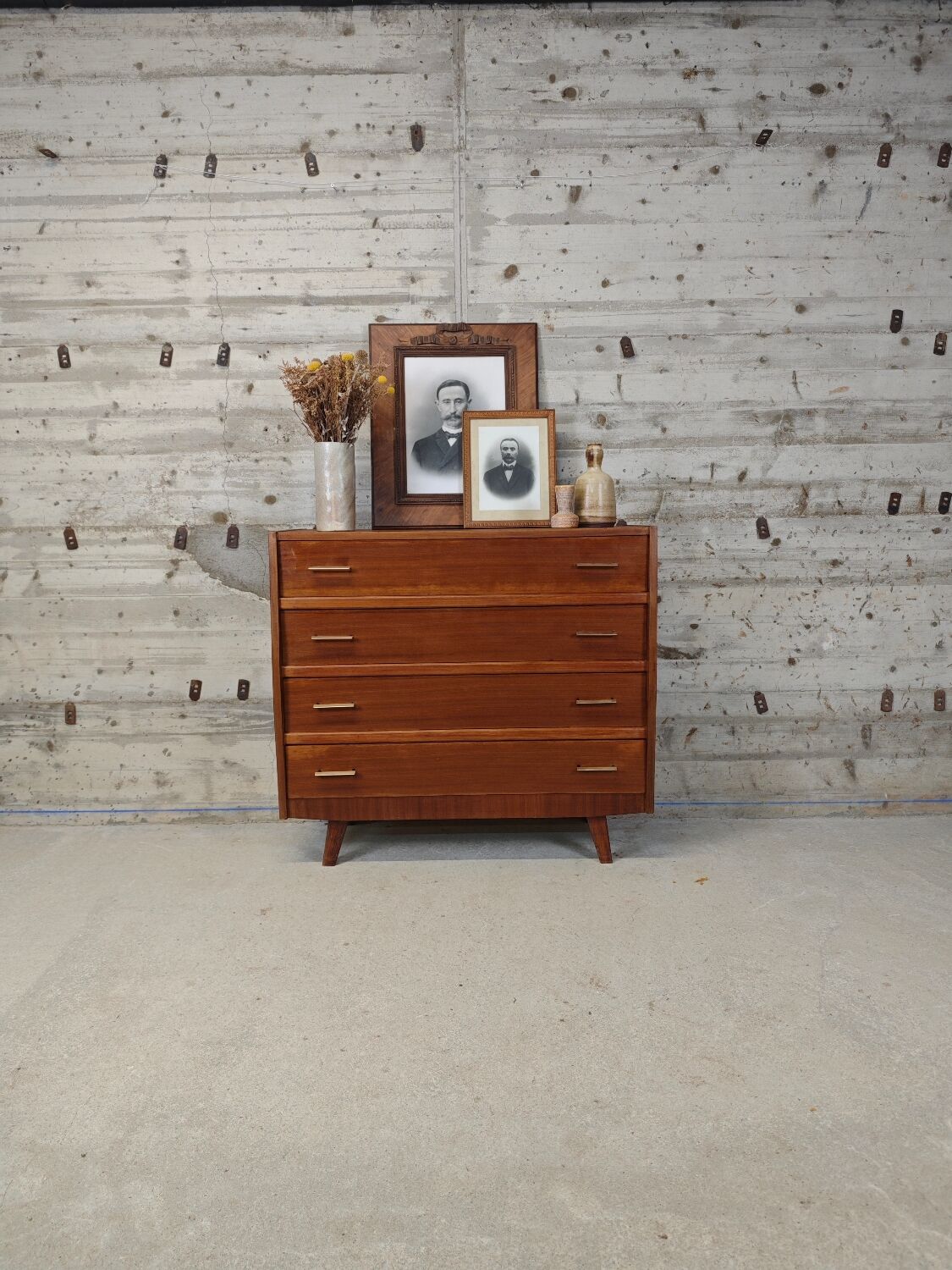 Vintage chest of drawers