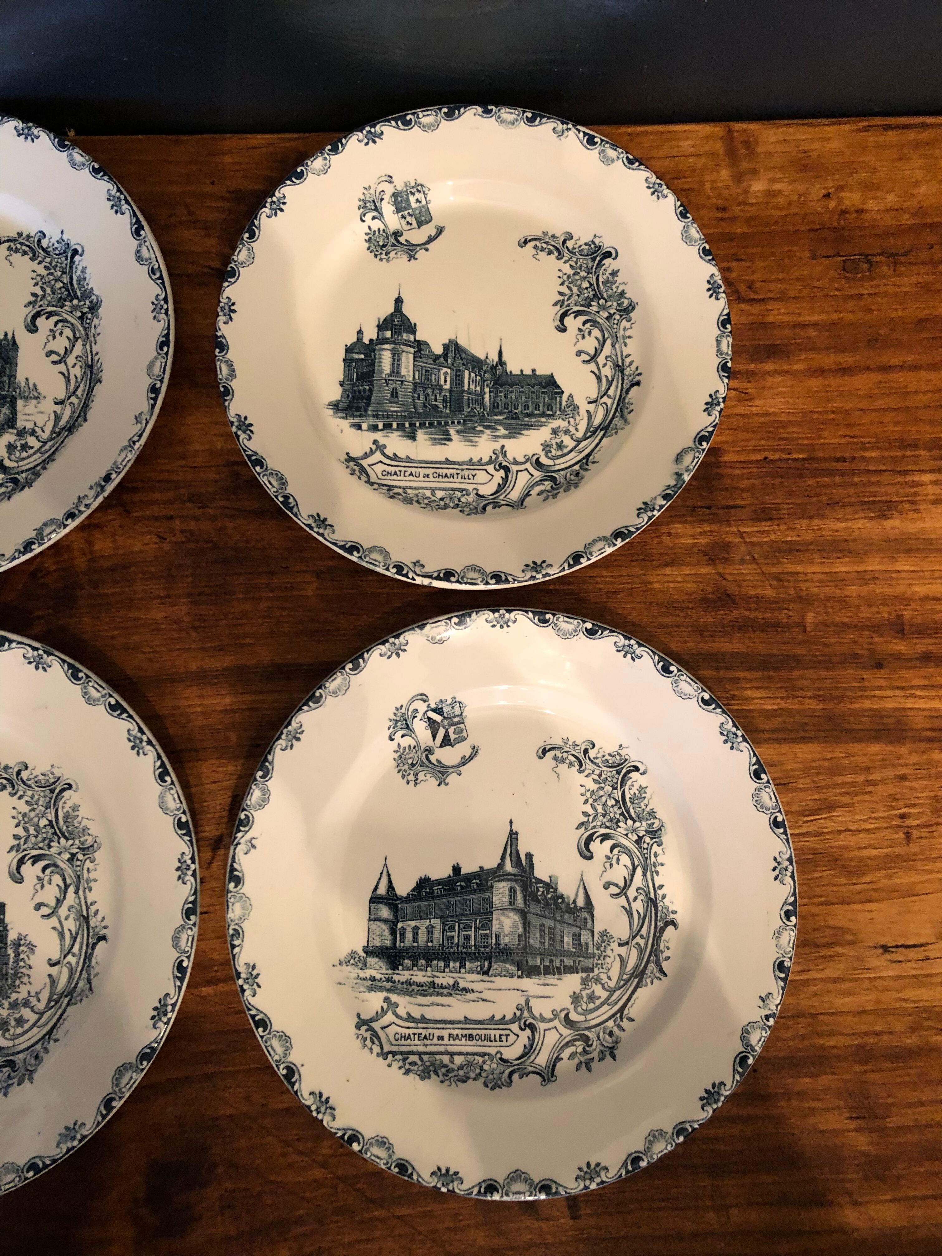 6 flat plates in Clairefontaine earthenware, Terre de Fer, Châteaux collection, 1894-1913