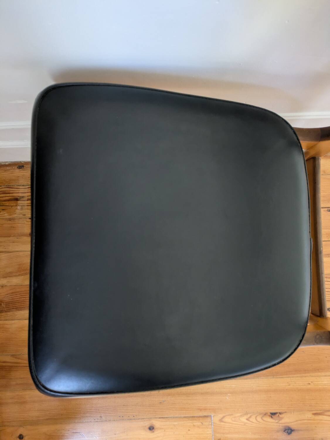 Set of Stella chairs