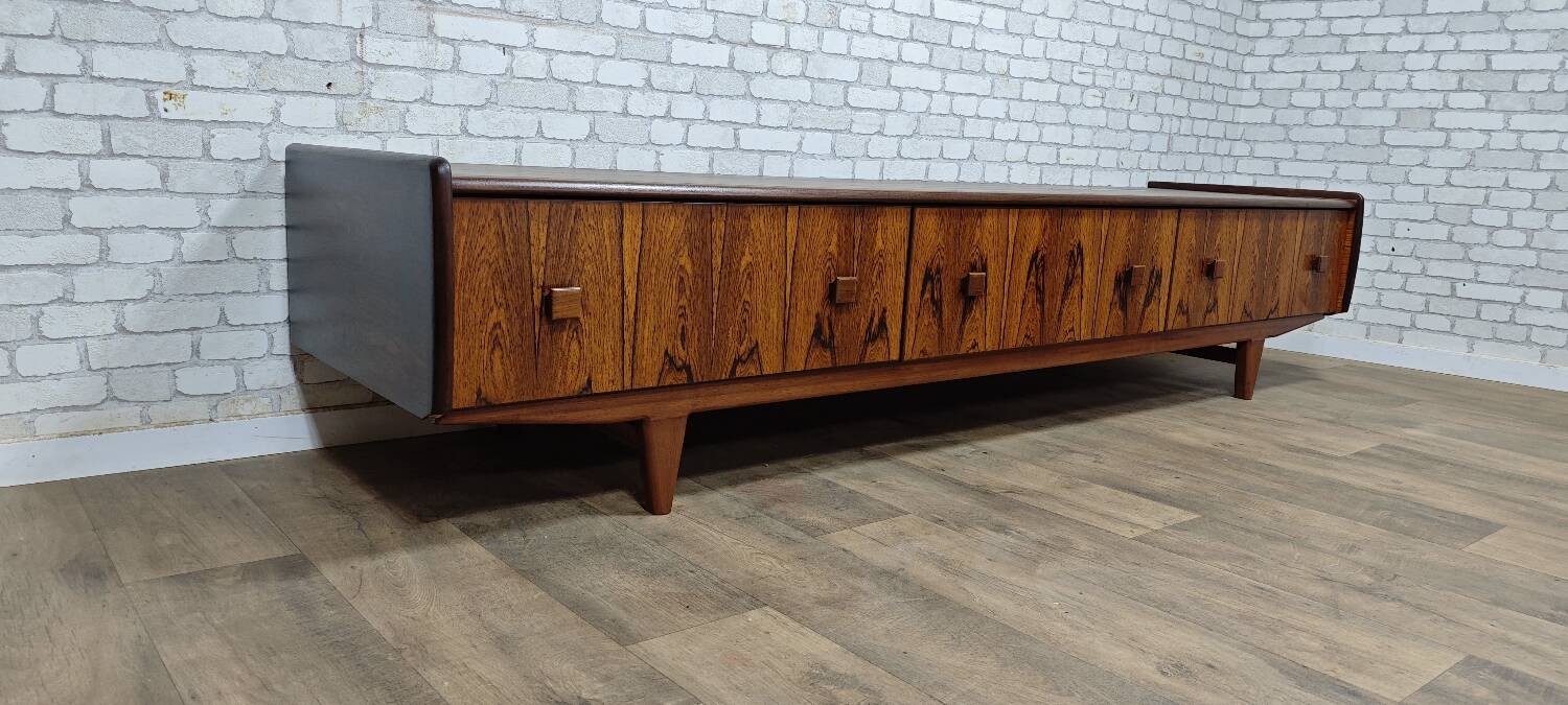Vintage Scandinavian sideboard in rosewood 1960