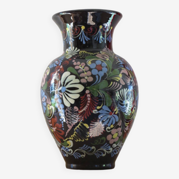 Hungarian vase early 20th century