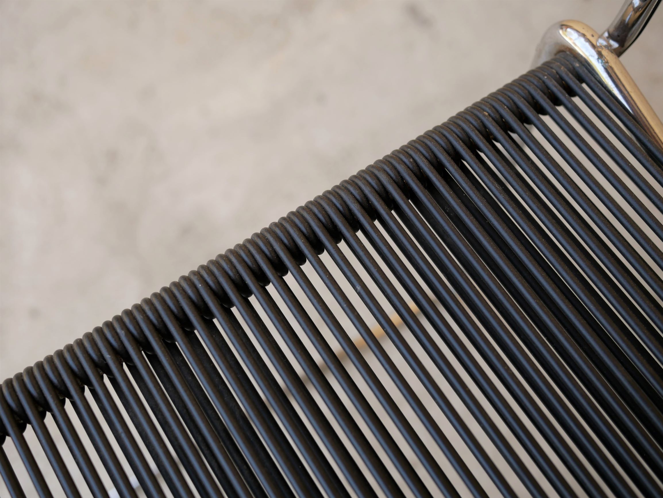 Black vintage scoubidou chair