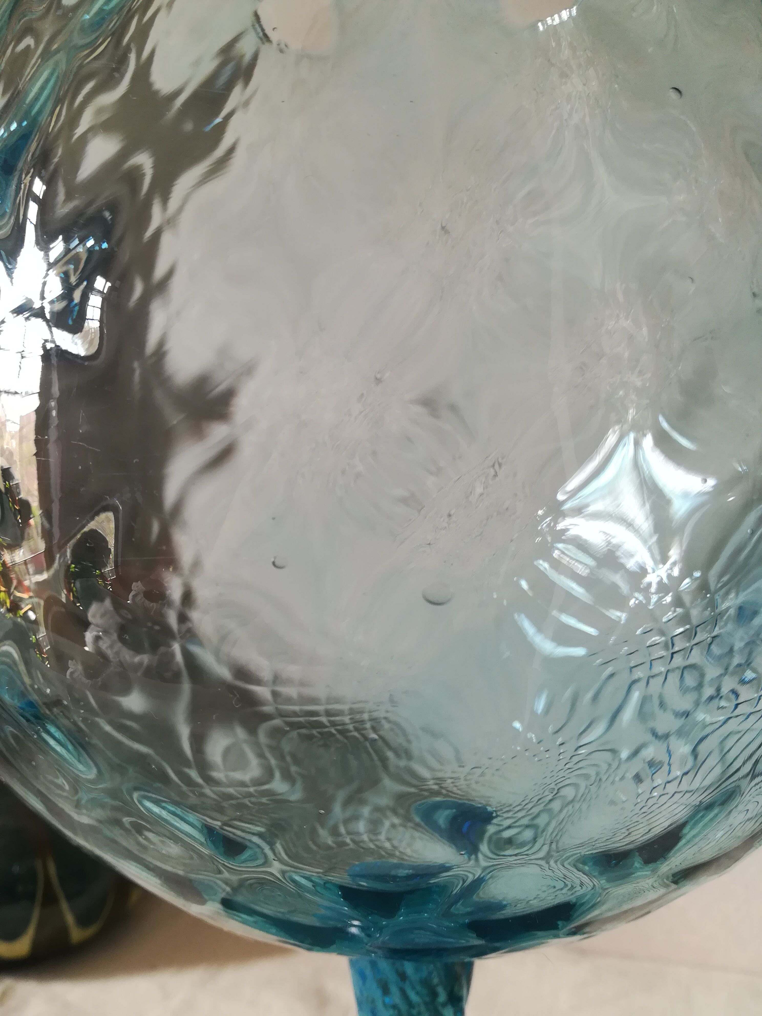 Empoli blue glass cut