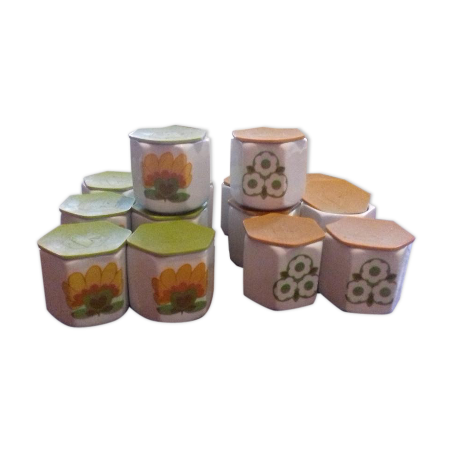 porcelain yoghurt pot